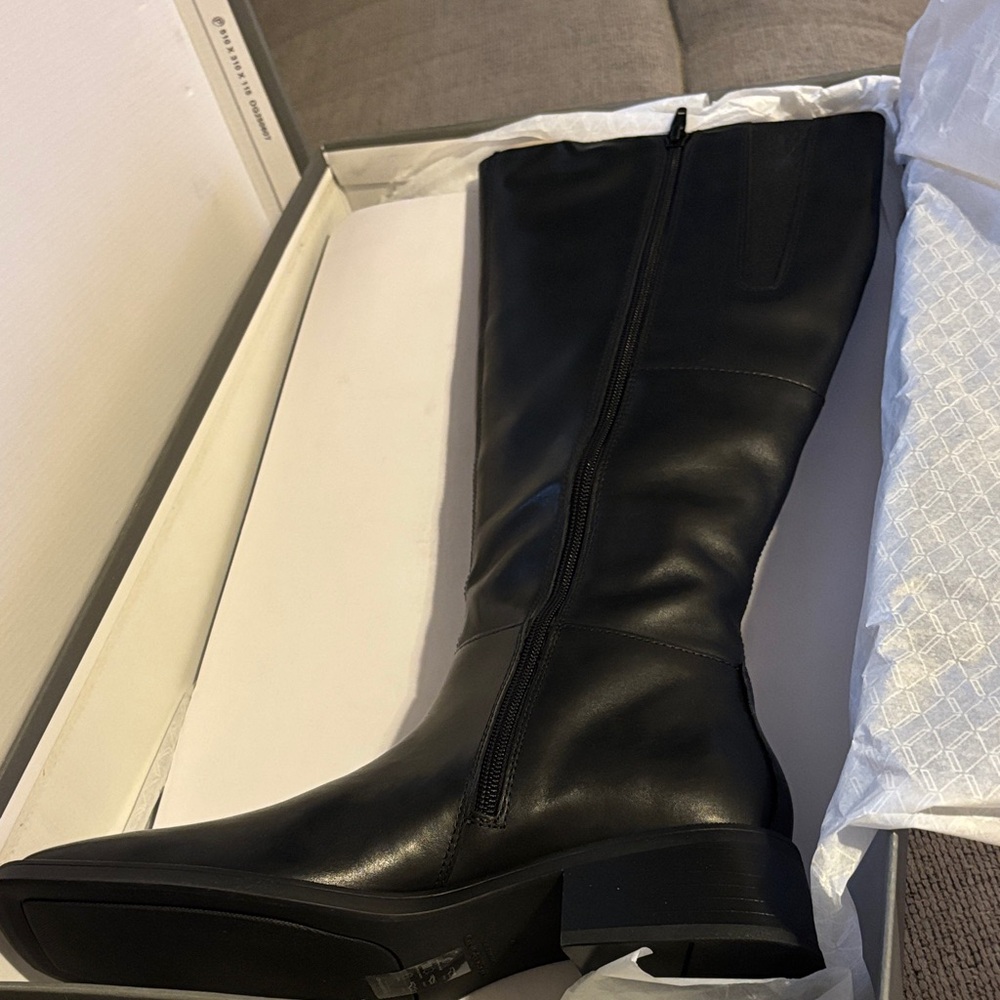 Vagabond Black Heeled Boots